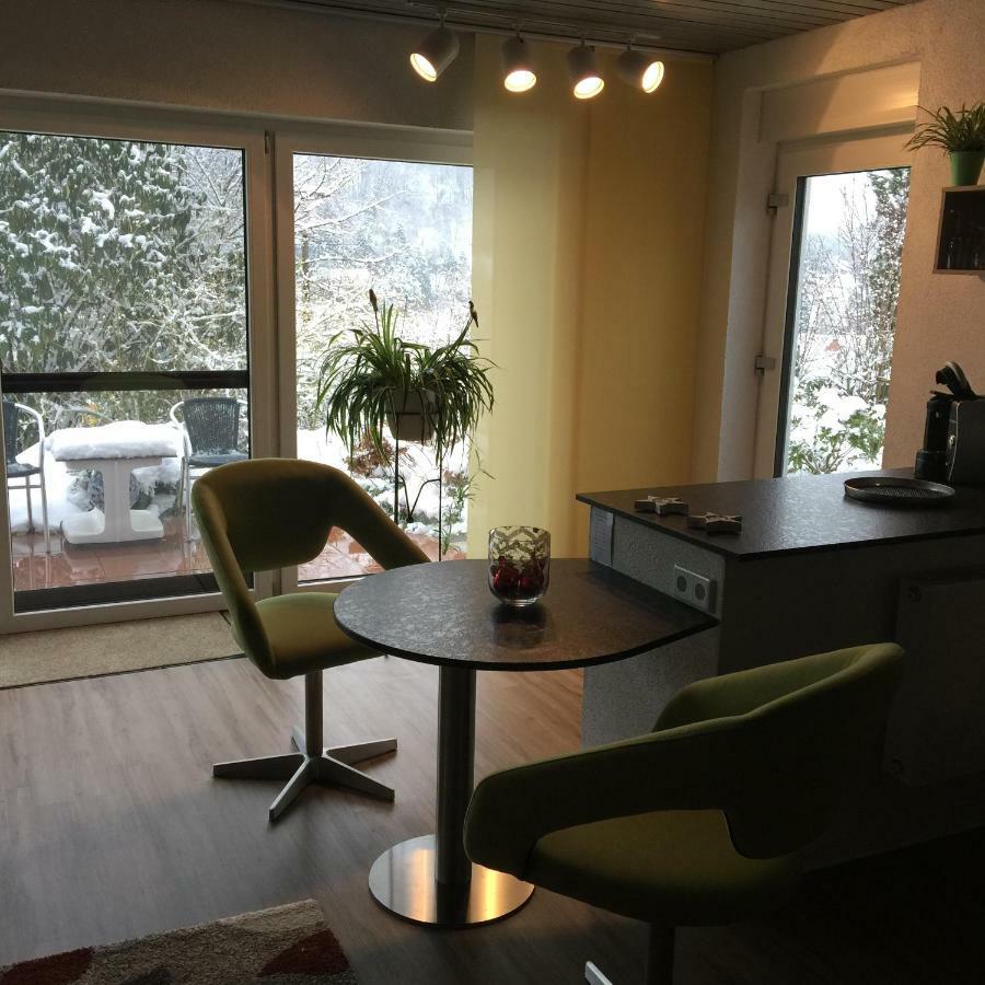 Apartment Mit Burgblick Im Gruenen, Familie Held Burgthann Eksteriør billede